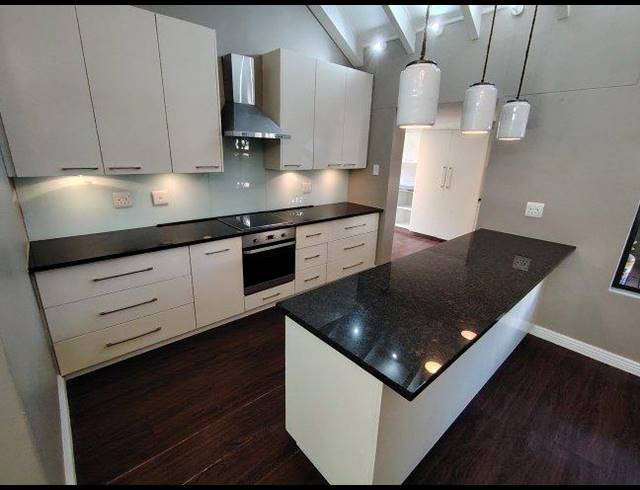 3 BEDROOM TOWNHOUSE FOR SALE IN IZINGA